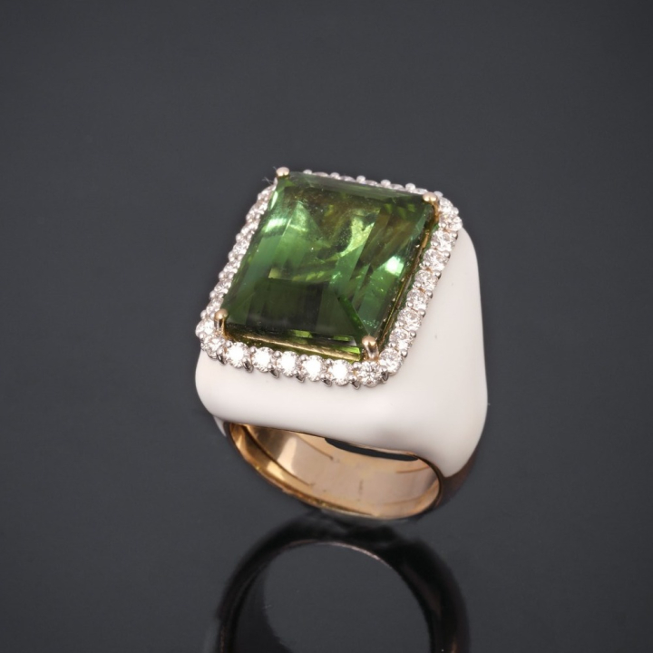 Mariasole, Anello
con pietra di colore, diamanti e intarsio&nbsp;